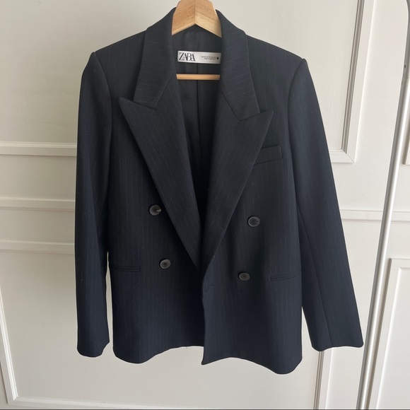 Navy blazer with faint pinstripe - Picture 12 of 12
